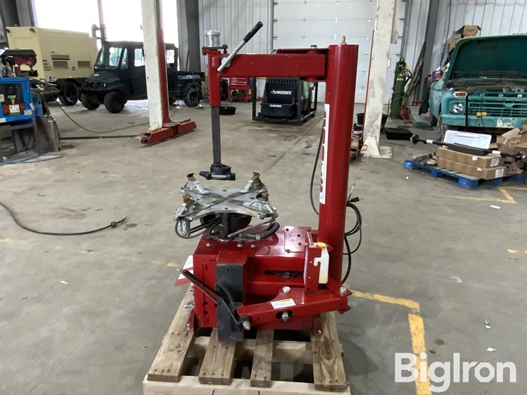 massey-ferguson-730-image-8