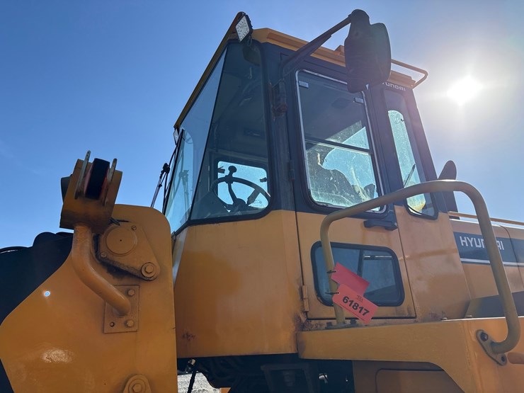hyundai-hl760-image-11