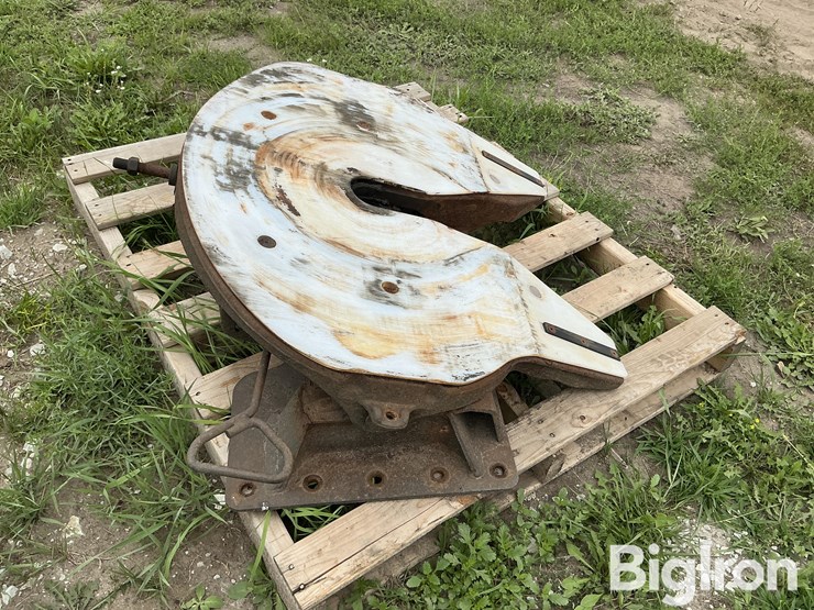 5th-wheel-plate-image-4