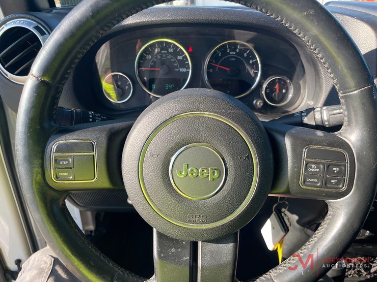 2015-jeep-wrangler-image-28