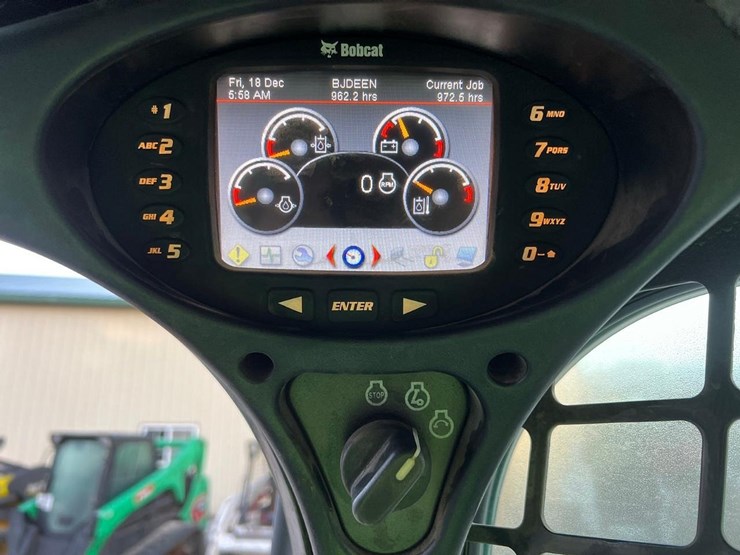 2018-bobcat-t870-image-18