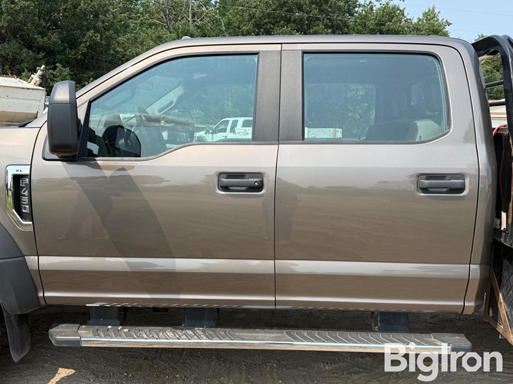 2021-ford-f450-image-10