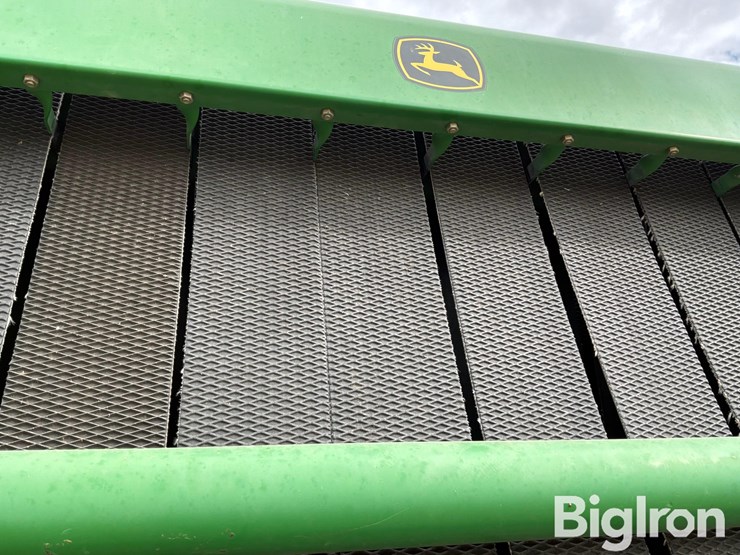 2008-john-deere-568-image-11