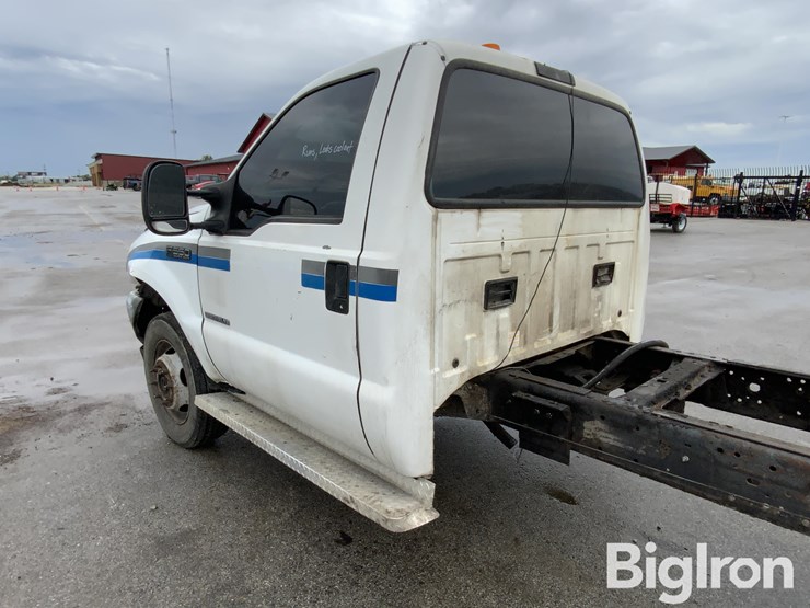 2002-ford-f550-xl-image-15