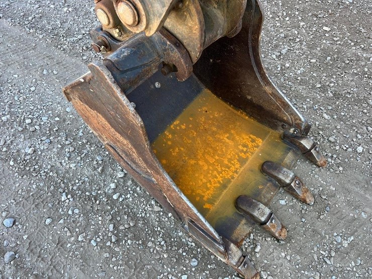 bobcat-e42-image-10