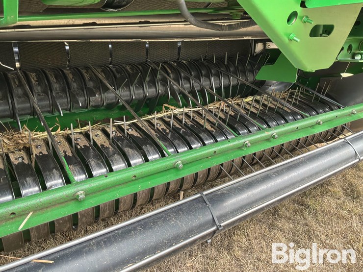 2008-john-deere-568-image-17