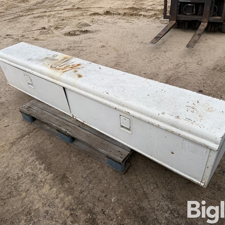 Koenig 7.5' Steel Toolbox