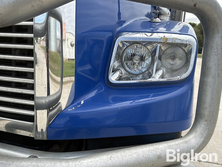 2013-freightliner-coronado-122sd-t/a-truck-tractor-image-10