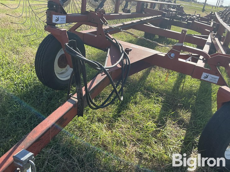 hesston-3991-image-10