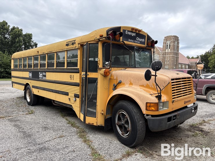 1991-international-3800-2wd-school-bus-image-3