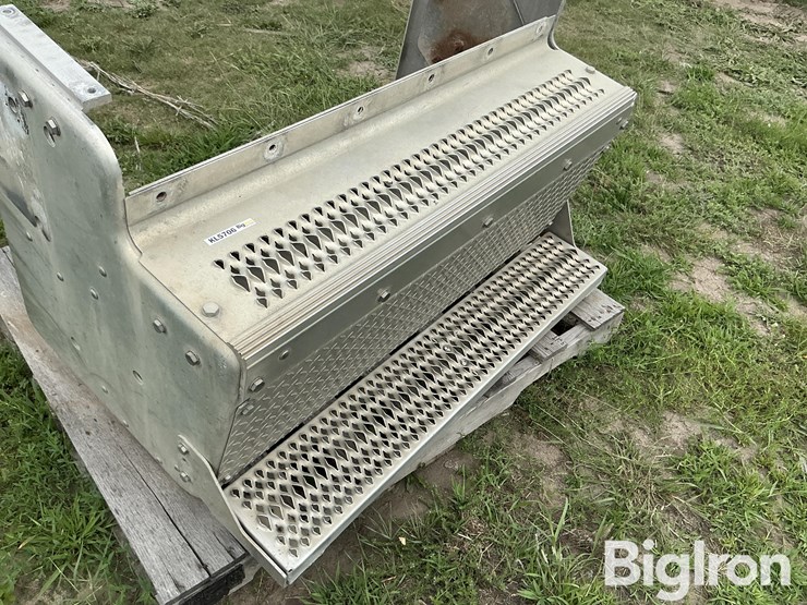 peterbilt-truck-step-image-15