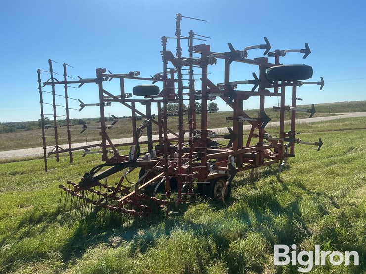 wil-rich-4640-field-cultivator-image-5