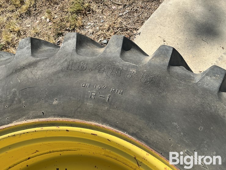 john-deere-18-image-16