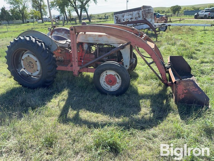 ford-8n-image-4