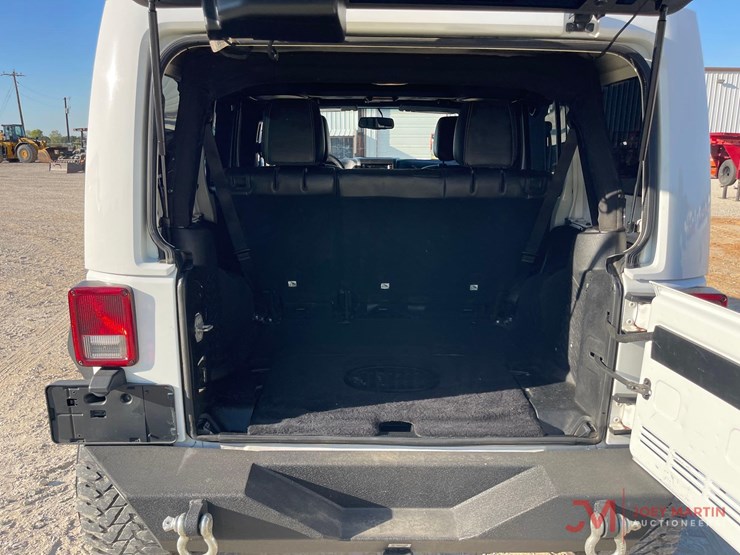 2015-jeep-wrangler-image-33
