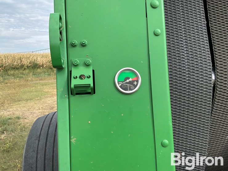 2008-john-deere-568-image-14