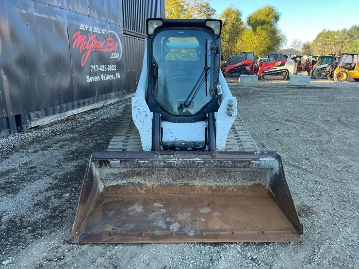 2022-bobcat-t740-image-9