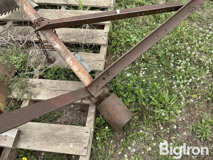 saw-blade-image-9