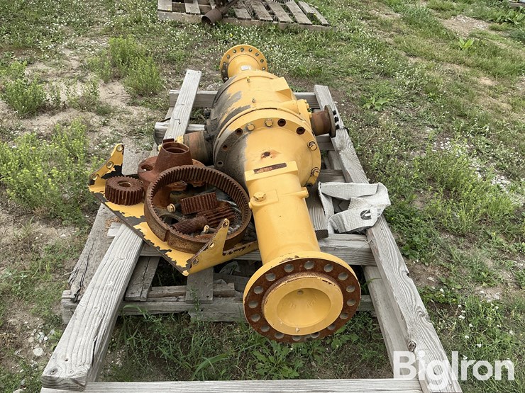 caterpillar-wheel-loader-rear-end-axle-image-8