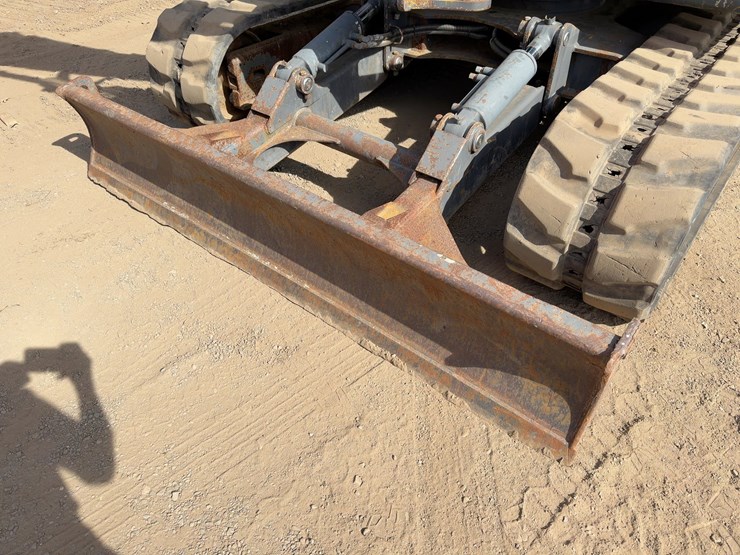 2019-doosan-dx85r-3-image-17