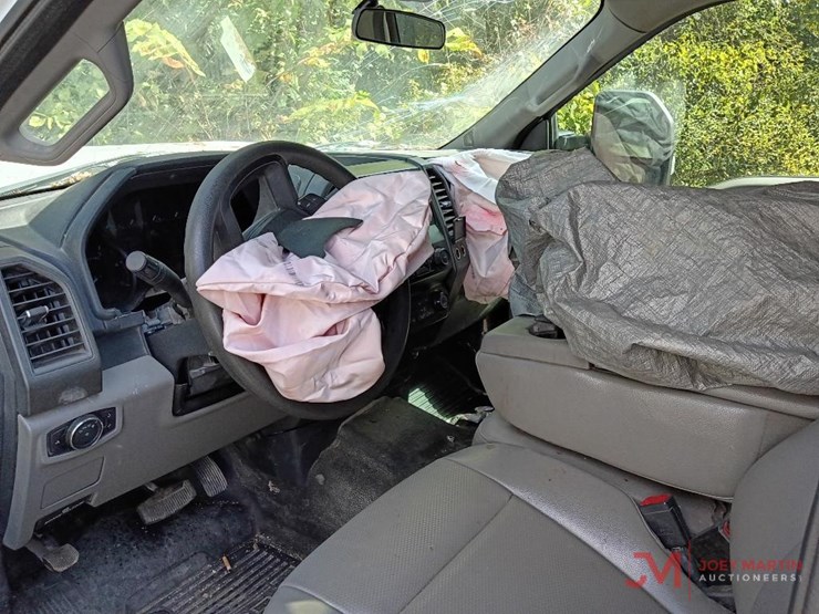 2022-ford-f350-xl-image-5