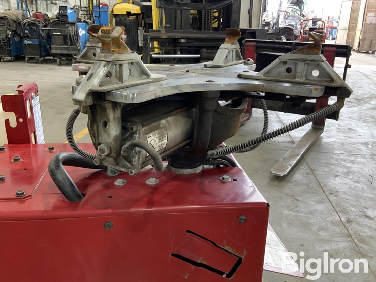 massey-ferguson-730-image-16