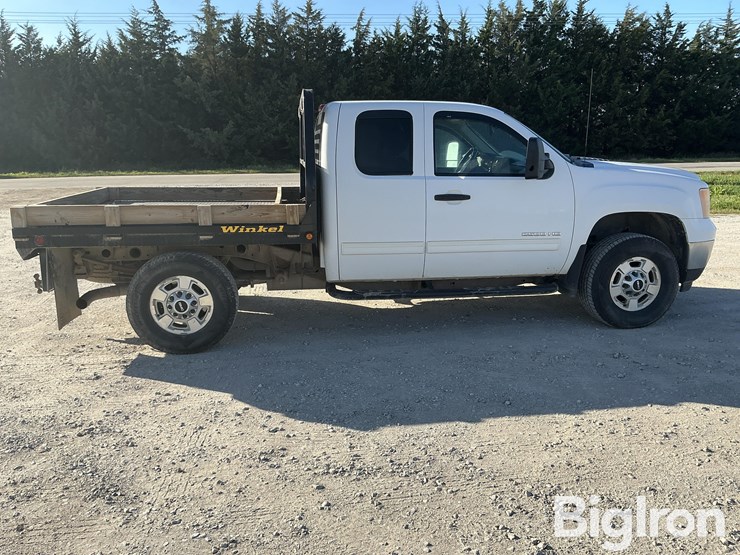 2011-gmc-2500hd-image-4
