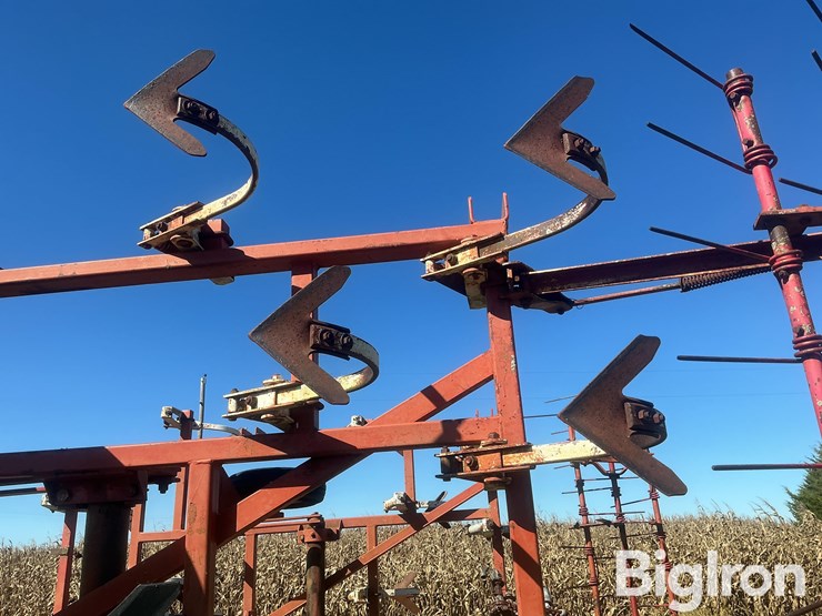 wil-rich-4640-field-cultivator-image-12