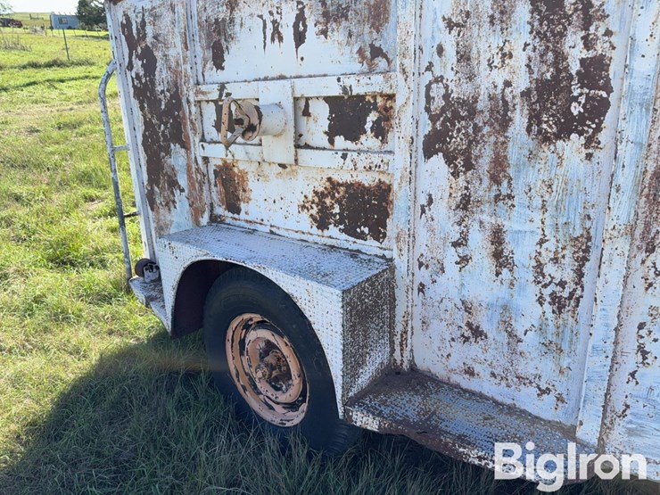 5’x8’-s/a-livestock-trailer-image-15