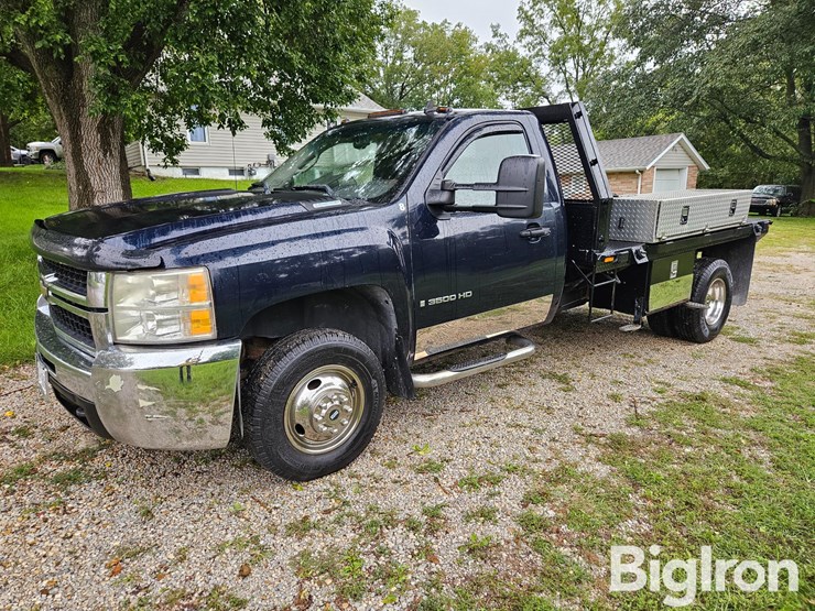 2007-chevrolet-silverado-3500hd-image-1