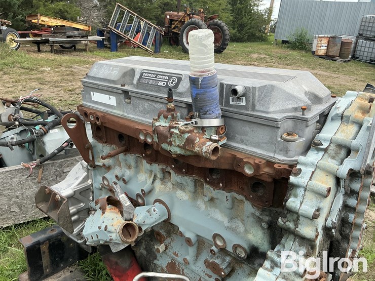 detroit-series-60-engine-image-15