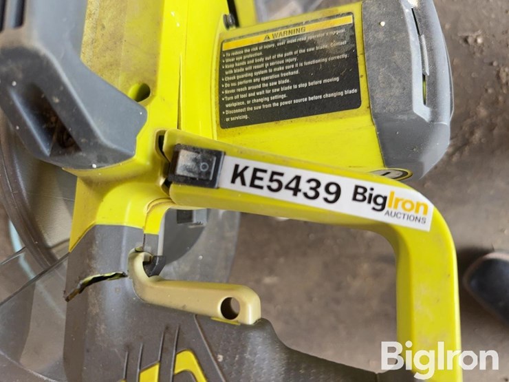 ryobi-10”-sliding-compound-miter-saw-image-15