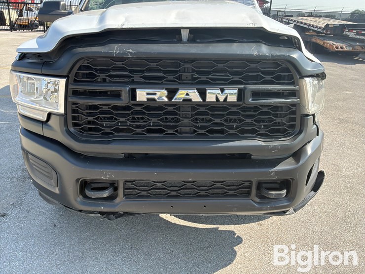 2022-dodge-3500-image-9