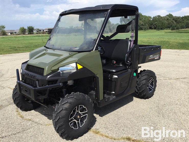 2015-polaris-ranger-image-1