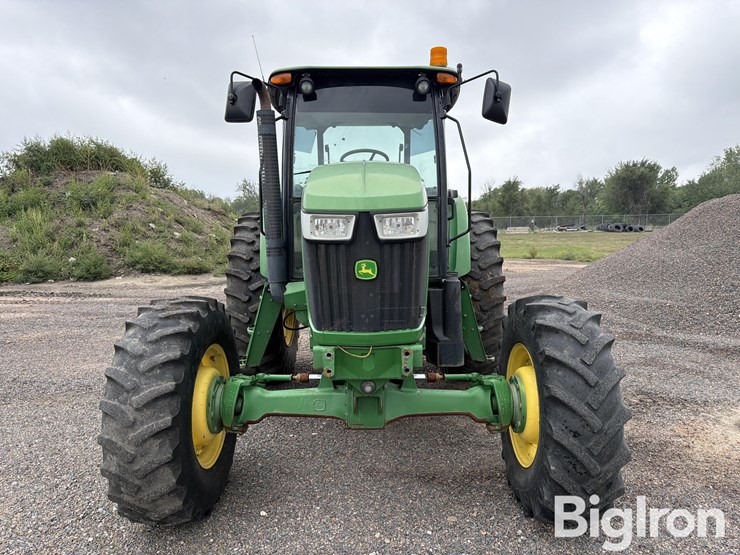 2014-john-deere-6130d-image-2