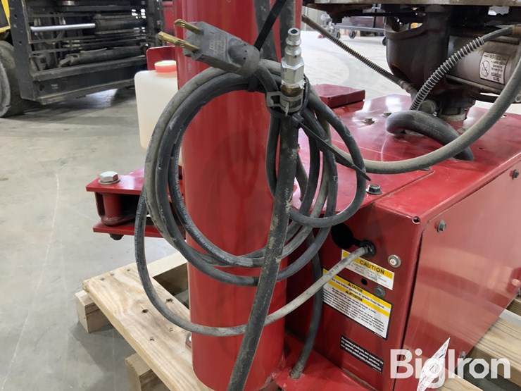 massey-ferguson-730-image-19