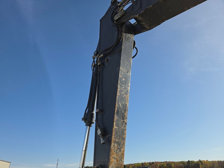 deere-225d-lc-image-17