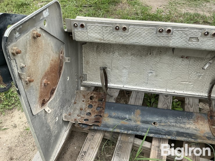 peterbilt-truck-step-image-12