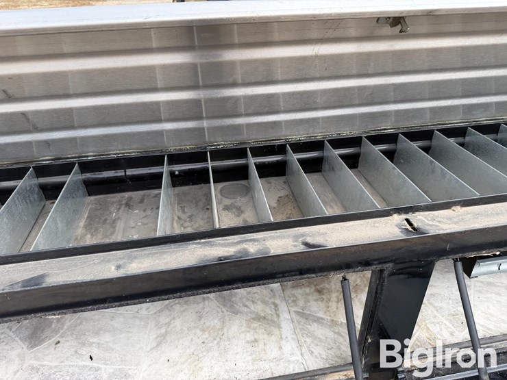 harbor-8'-aluminum-toolbox-image-18
