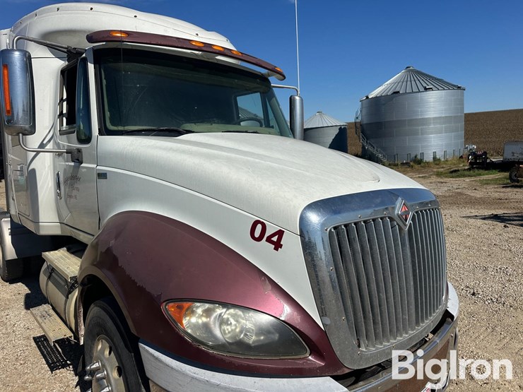 2012-international-prostar-image-17