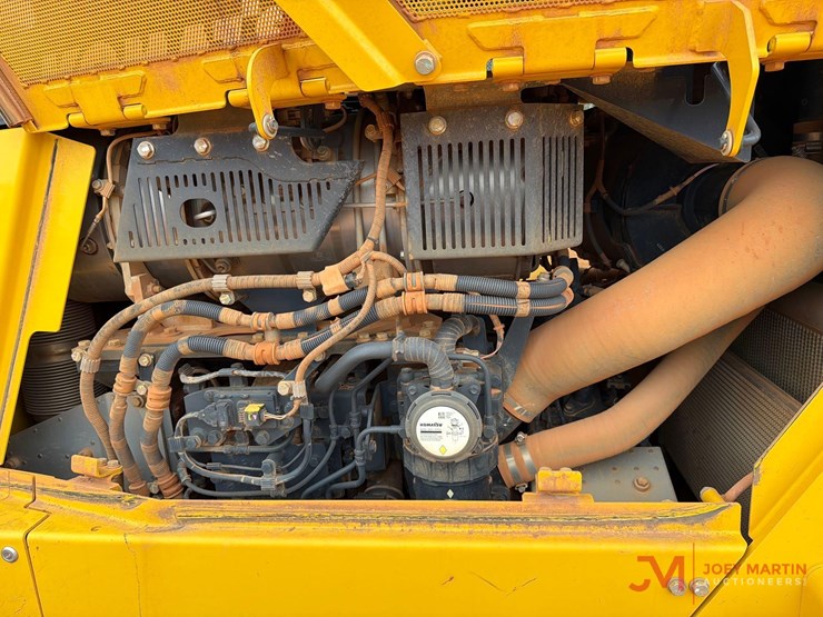 komatsu-d155ax-image-32