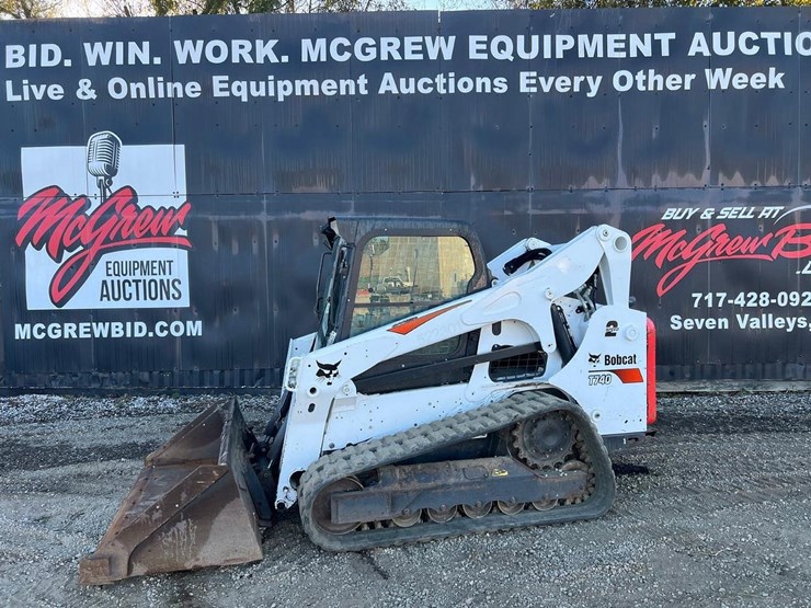 2022-bobcat-t740-image-1