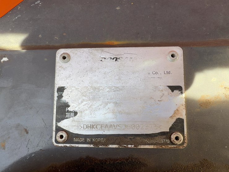 2019-doosan-dx85r-3-image-34