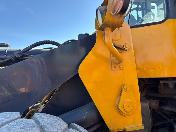 hyundai-hl760-image-9