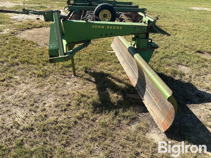 john-deere-115-image-8