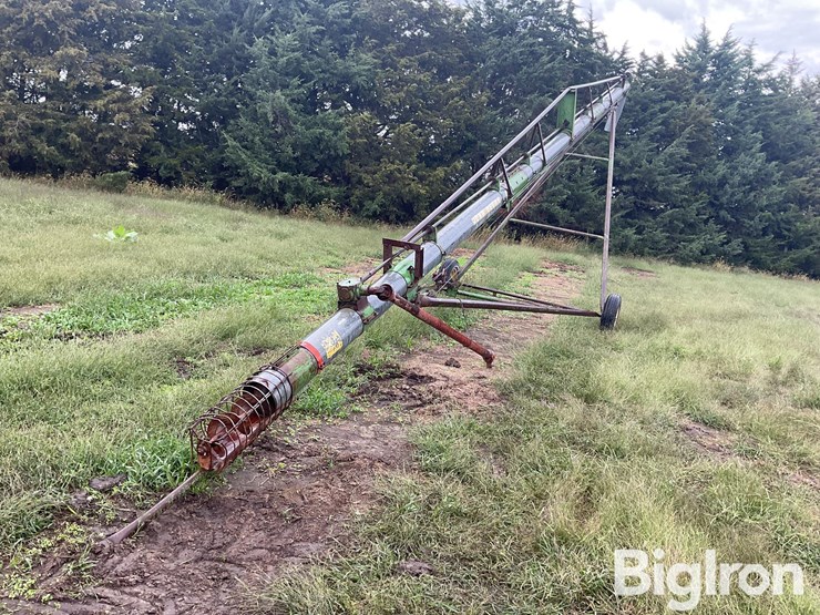 john-deere-grain-auger-image-1