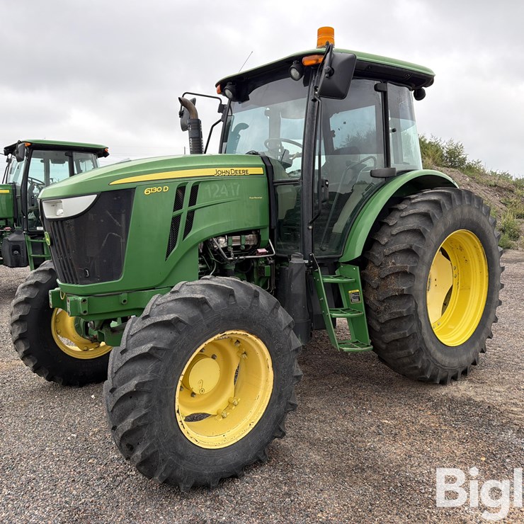 2014 JOHN DEERE 6130D