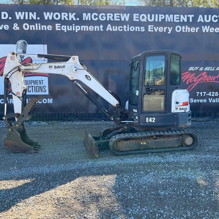 BOBCAT E42