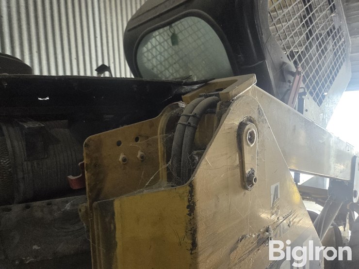 caterpillar-236d-image-7