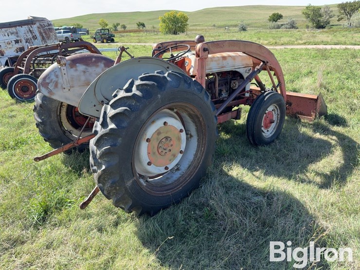 ford-8n-image-5